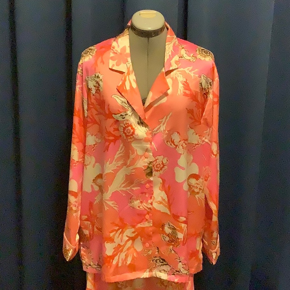 🪸Victoria’s Secret Satin Long Pajamas Set🪸